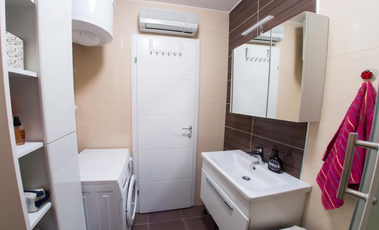 Apartment Lemon โมสตาร์ ภายนอก รูปภาพ